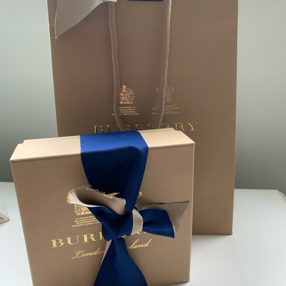 Burberry wallet